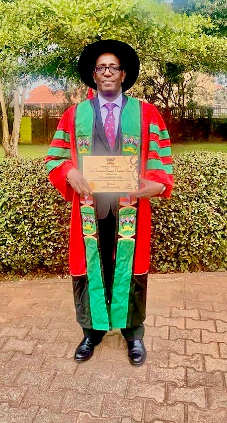 IDRC_Uganda's tweet photo. Congratulations to our amazing Executive Director, Prof. Moses Kamya, for receiving yet another prestigious Research Award from Makerere University yesterday! 🏆 #AwardWinner #ResearchExcellence https://t.co/r0iCBqyQWJ