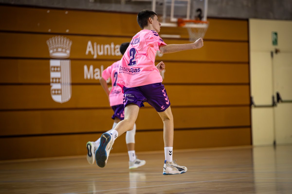 fgabalonman's tweet photo. Primeira semana post-CESA 🥹 e unha semana chea de contido para pechar a maior competición estatal de balonmán base 💪🏼 

Declaracións, vídeos, imaxes... iso todo nos espera durante esta semana, estade atentos/as❗ 🫣

+ 📸 no noso Facebook e pronto, na nosa web
_

Primera semana post-CESA 🥹 y una semana llena de contenido para cerrar la mayor competición estatal de balonmano base 💪🏼 

Declaraciones, vídeos, imágenes... eso todo nos espera durante esta semana, ¡estad atentos/as❗ 🫣

+ 📸 en nuestro Facebook y pronto, en nuestra web

@Xunta @deporte_galego @ConsPresidencia @Depucoruna @depo_es
#ANosaEsencia #ConSeloGalego #SomosFamilia #CESAbm2025CAT
