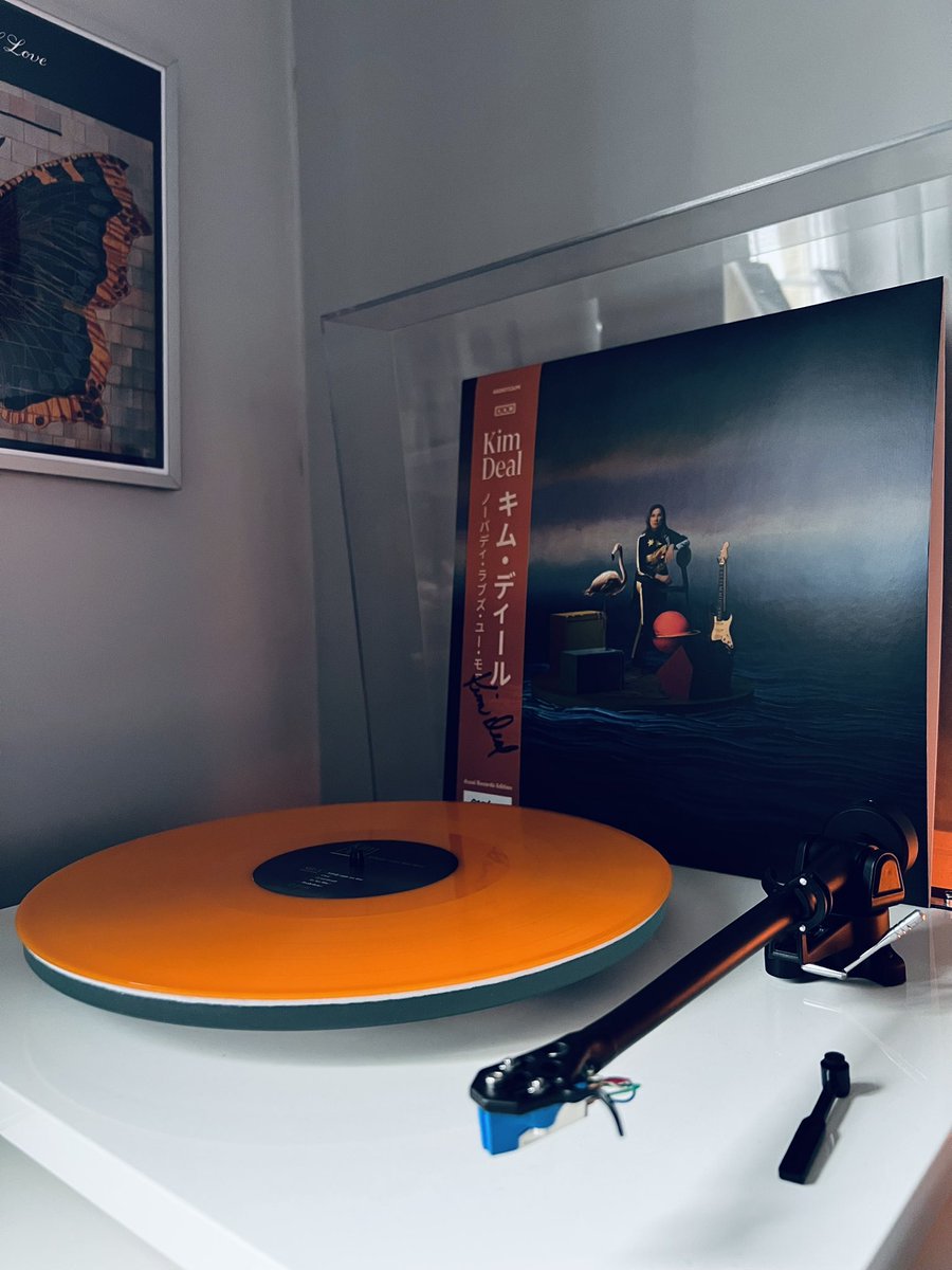 One of my favourites from last year, Kim Deal - Nobody Loves You More. <a href="/assai_glasgow/">Assai Records (Glasgow)</a> exclusive 🟠🙌🏻