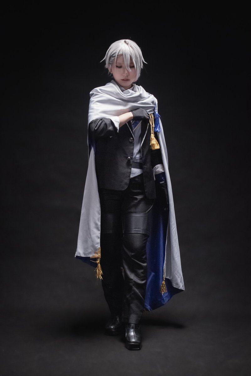 Q_kyu_cos0310's tweet photo. 刀剣　コスプレ/cosplay

十周年おめでとうございます。
これからも 共に———。

📷→@shichika_mikage 
 #七花光画集
#2Naスタ https://t.co/0XTKDtL1Sx