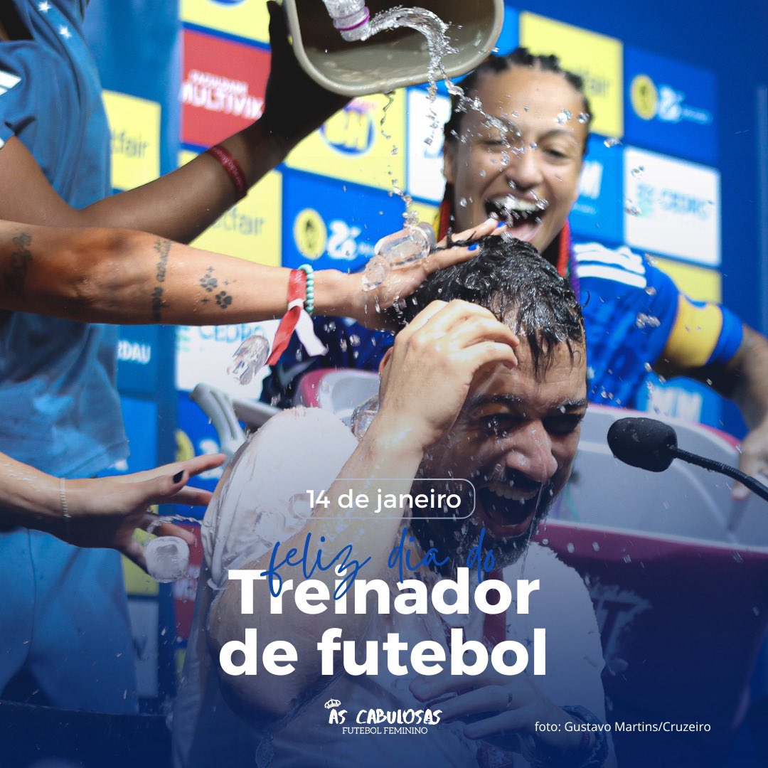 ascabulosascec's tweet photo. Hoje é o Dia do Treinador, e claro que não poderíamos deixar de homenagear quem comanda as Cabulosas com tanta dedicação e paixão! 💙🦊

Obrigado @oJonasUrias por comandar As Cabulosas com tanta dedicação e pelo trabalho incansável dentro e fora de campo. 👊🏼 https://t.co/RpxiLDvPMv