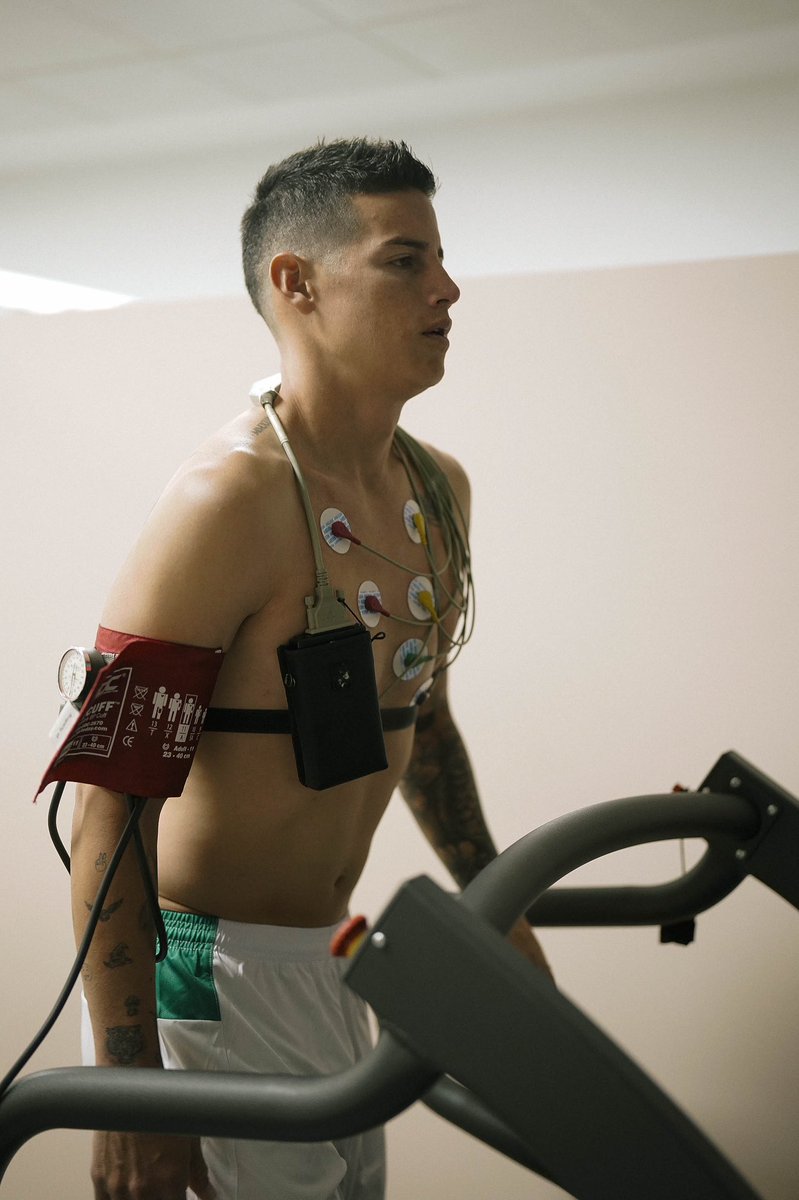 ¡ES CON TODO, PAPÁ! 💪🏼 

<a href="/jamesdrodriguez/">James Rodríguez</a> ya le metió fuerte a las pruebas físicas… ¿Y ustedes?  

#SerFieraEsUnOrgullo 🦁