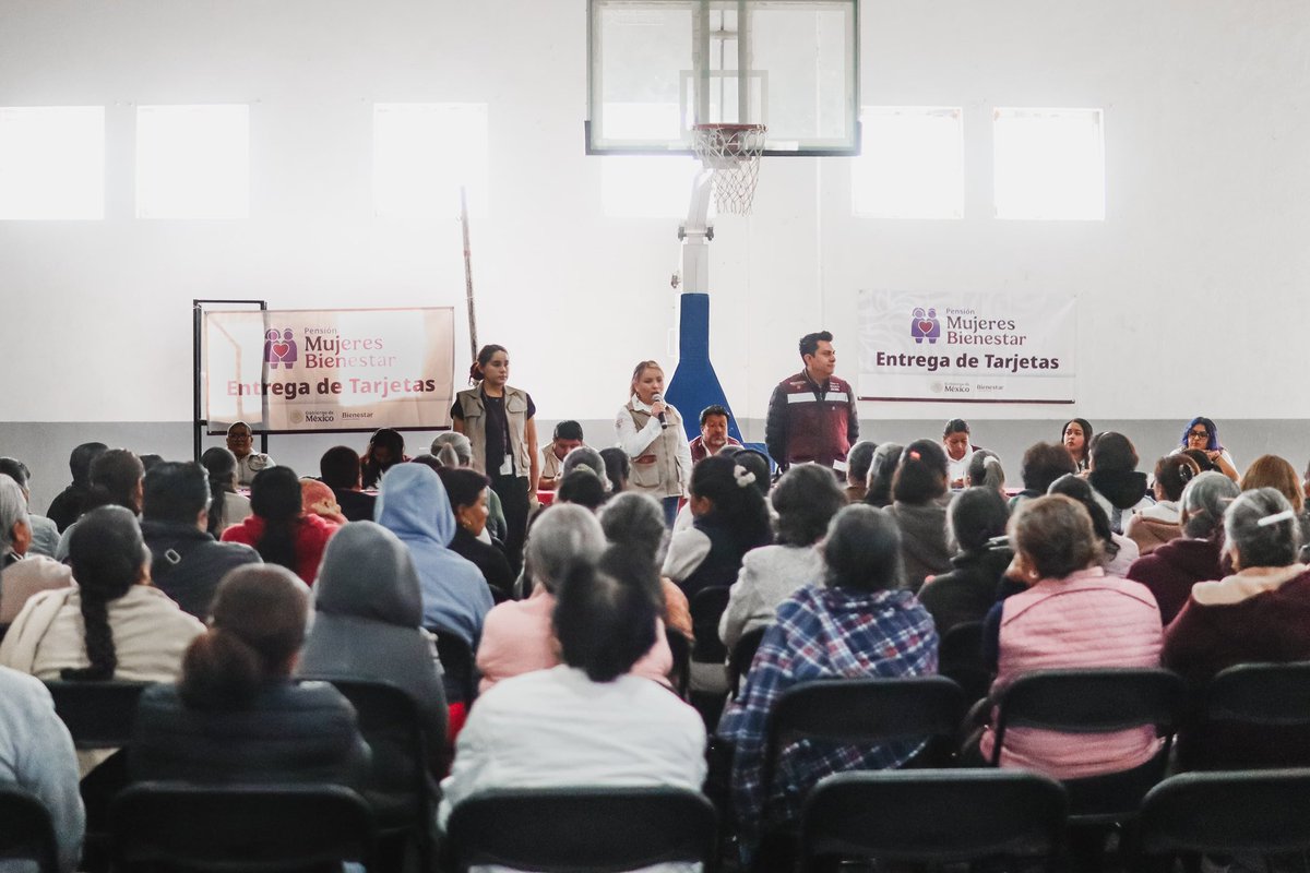 💜 𝗣𝗲𝗻𝘀𝗶𝗼́𝗻 𝗠𝘂𝗷𝗲𝗿𝗲𝘀 𝗕𝗶𝗲𝗻𝗲𝘀𝘁𝗮𝗿

Por los años que las #mujeres han dado a la construcción de la patria, las familias y el hogar, la Presidenta de #México Dra. Claudia Sheinbaum Pardo, reconoce el trabajo de las mujeres mexicanas. 

#Tequisquiapan.
