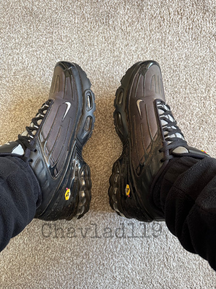 Nike chav lad 👟 tweet media