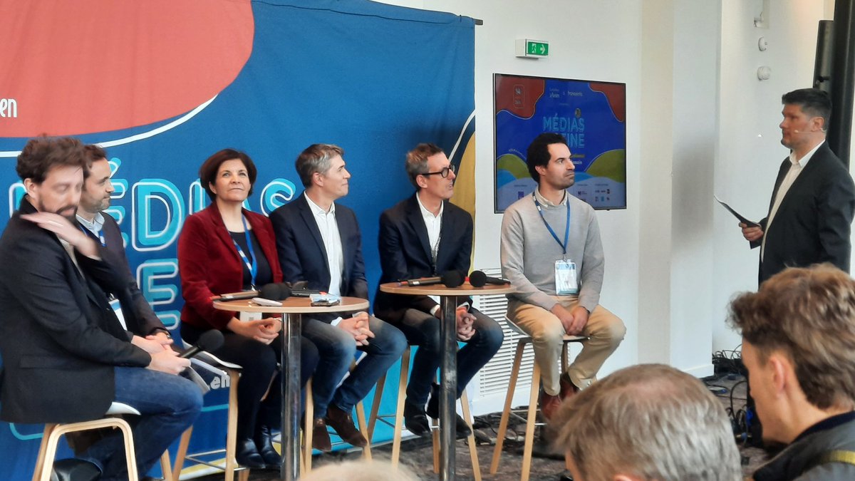 #mediasenseine
"Comment informer dans un monde polarisé à l'heure de la post vérité ?"
<a href="/celinepigalle/">Céline Pigalle</a> <a href="/jmfour/">Jean-Marc Four</a> <a href="/HeloAb/">Tanguy de l'Espinay</a> Sylvain Parasie <a href="/sciencespo/">Sciences Po</a> Marc Antoine Brillant <a href="/Viginum_Gouv/">VIGINUM</a>