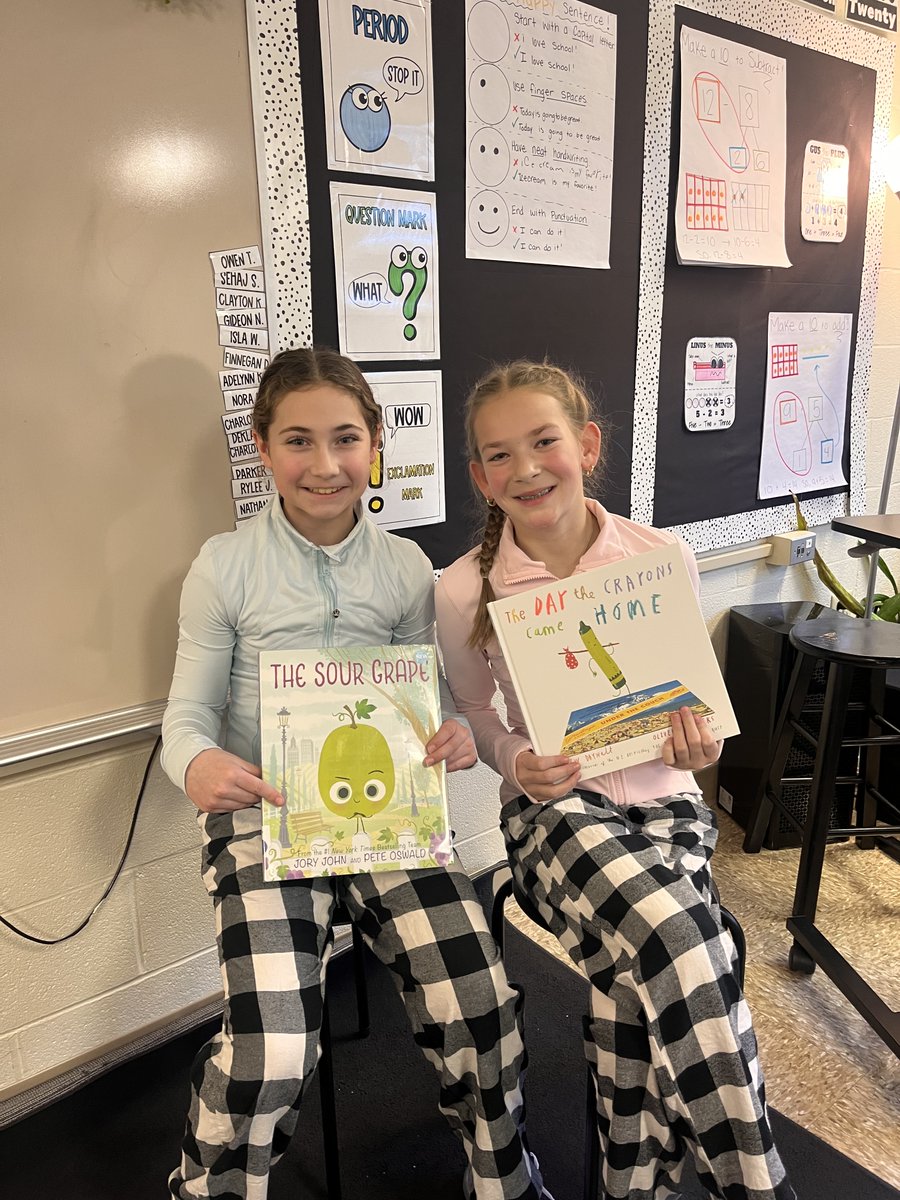 OneGoalin5th's tweet photo. A huge thank you to Miss Nagy's 1st grade class for allowing Gabi & Avery from Team Dryden to be their mystery readers! The girls even got to surprise their brothers❤️📚 @RobertCS118 #rcs118life #d118life #theymakemesmile #siblings #settingtheexample https://t.co/IsJABHtGP1