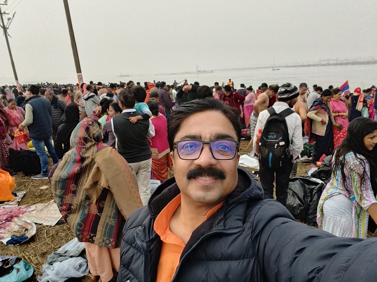 NeerajDoneria's tweet photo. महाकुम्भ प्रयागराज 2025 के पहले अमृत स्नान मकर संक्रांति के पावन अवसर पर संगम में स्नान करने का सौभाग्य मिला  🔱
@BajrangDalOrg  #प्रयागराज_महाकुंभ https://t.co/eD4pz6ae9U