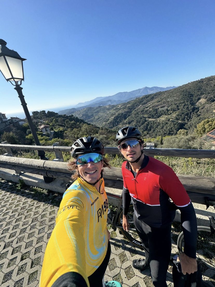 cigskkong's tweet photo. this morning carlos and teto cycling from monaco to seborga 🚴🏻 teto’s mandatory 0,5 🤳🏻 https://t.co/AjP9kbcCLs