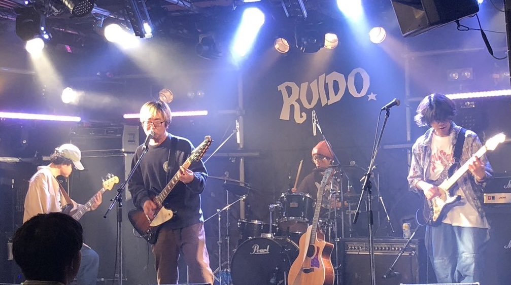 09marue's tweet photo. Hi-STANDARDって知ってるか？
懐かしい曲ばかりをやりました。ありがとうRUIDO。次は夏やね https://t.co/SuJCRFHVQx