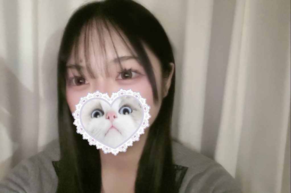 まお tweet media