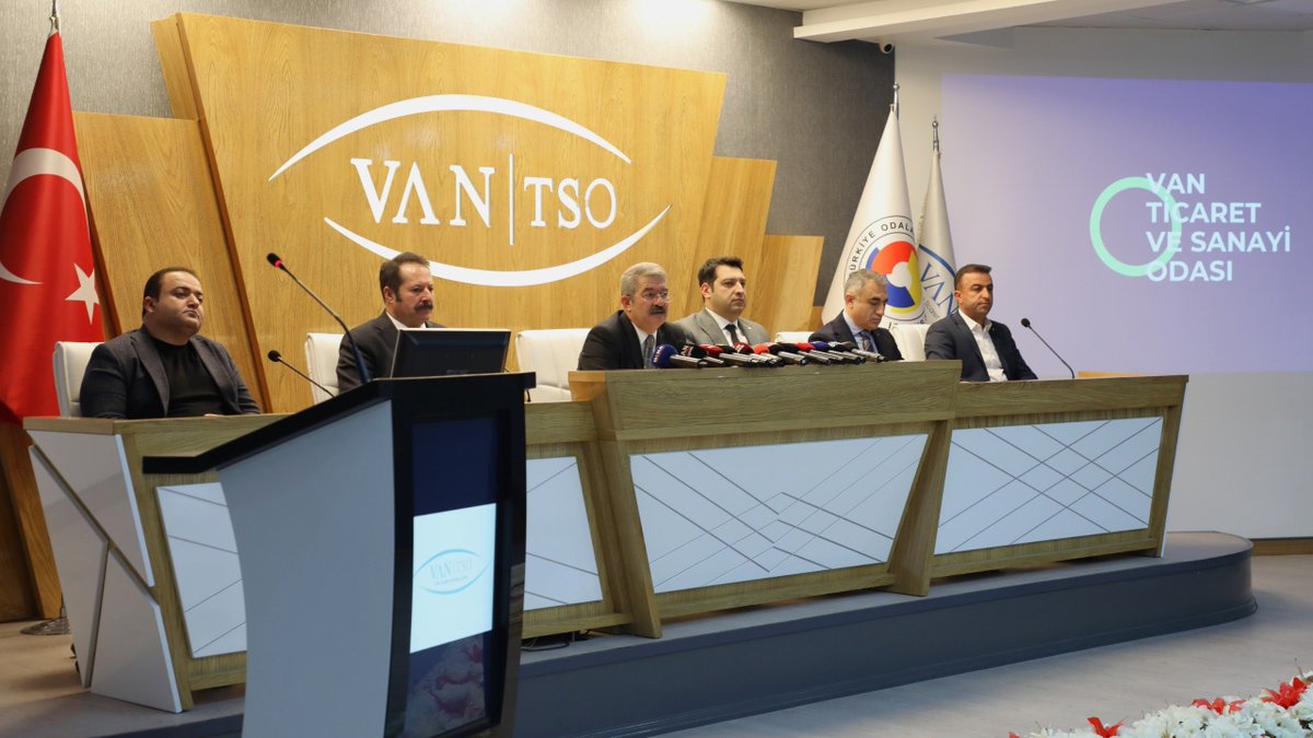 VAN HAVADİS (@vanhavadiscom) on Twitter photo Van TSO 2024 Yılında Neler Yaptı? Tek Tek Açıklandı..
vanhavadis.com/haber/23389967… <a href="/NecdetTakva/">Necdet Takva</a> <a href="/vantsokurumsal/">Van Ticaret ve Sanayi Odası</a> Van TSO 2024 Yılında Neler Yaptı? Tek Tek Açıklandı..
vanhavadis.com/haber/23389967… <a href="/NecdetTakva/">Necdet Takva</a> <a href="/vantsokurumsal/">Van Ticaret ve Sanayi Odası</a>