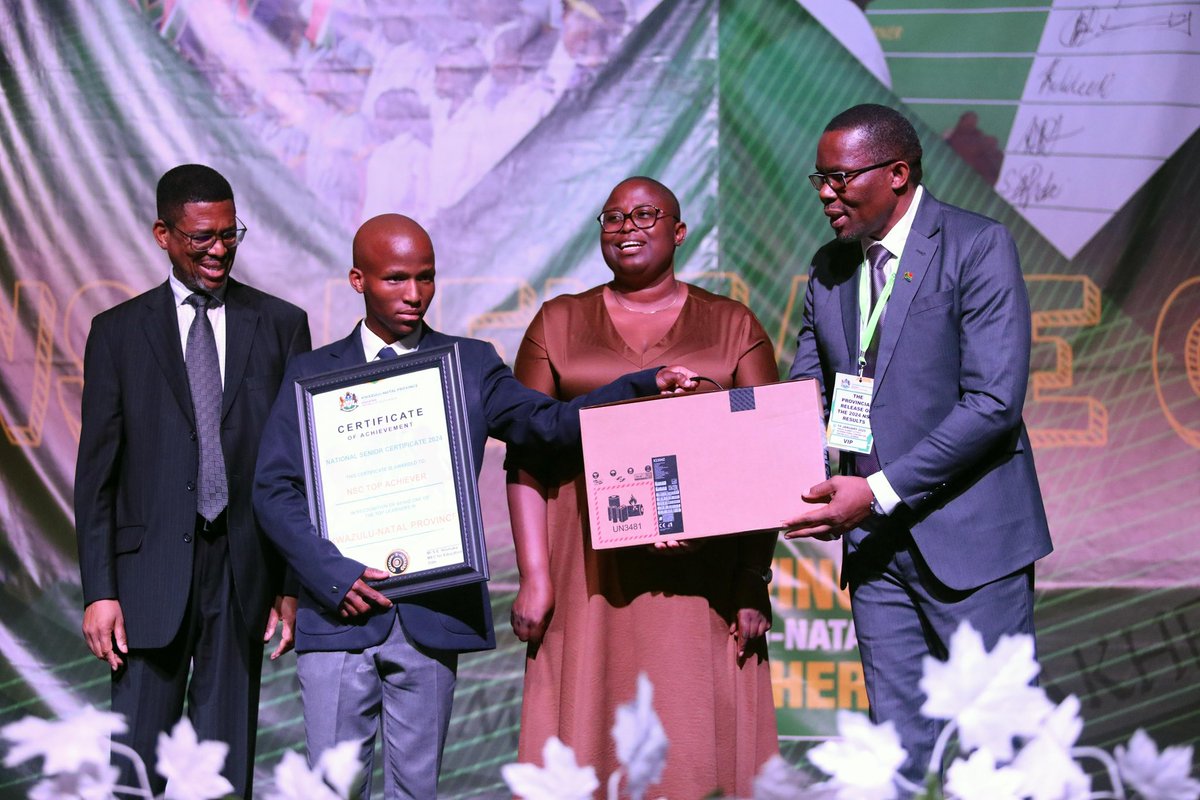eThekwiniM's tweet photo. To honour the KwaZulu-Natal Class of 2024's remarkable achievement, eThekwini Municipality played host to the provincial Matric Results Release celebration, where government recognised top achievers. https://t.co/upsvImerBl