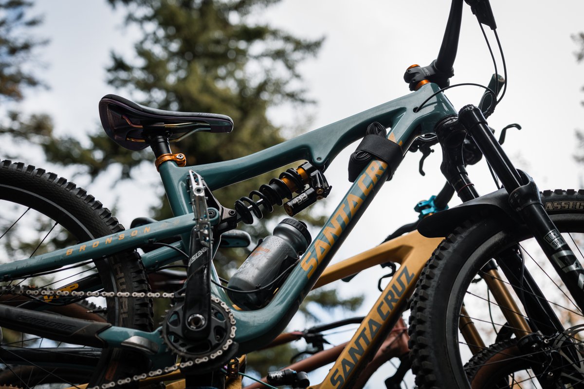 Sean Benesh (@seanbenesh) on Twitter photo Social media is constantly changing. That is nothing new, and it has been that way from the beginning. 
As we forge ahead into 2025, with everything happening and changes on the horizon, what does it take to stand out on social media today?
Read more: bit.ly/4adyGXX Social media is constantly changing. That is nothing new, and it has been that way from the beginning. 
As we forge ahead into 2025, with everything happening and changes on the horizon, what does it take to stand out on social media today?
Read more: bit.ly/4adyGXX