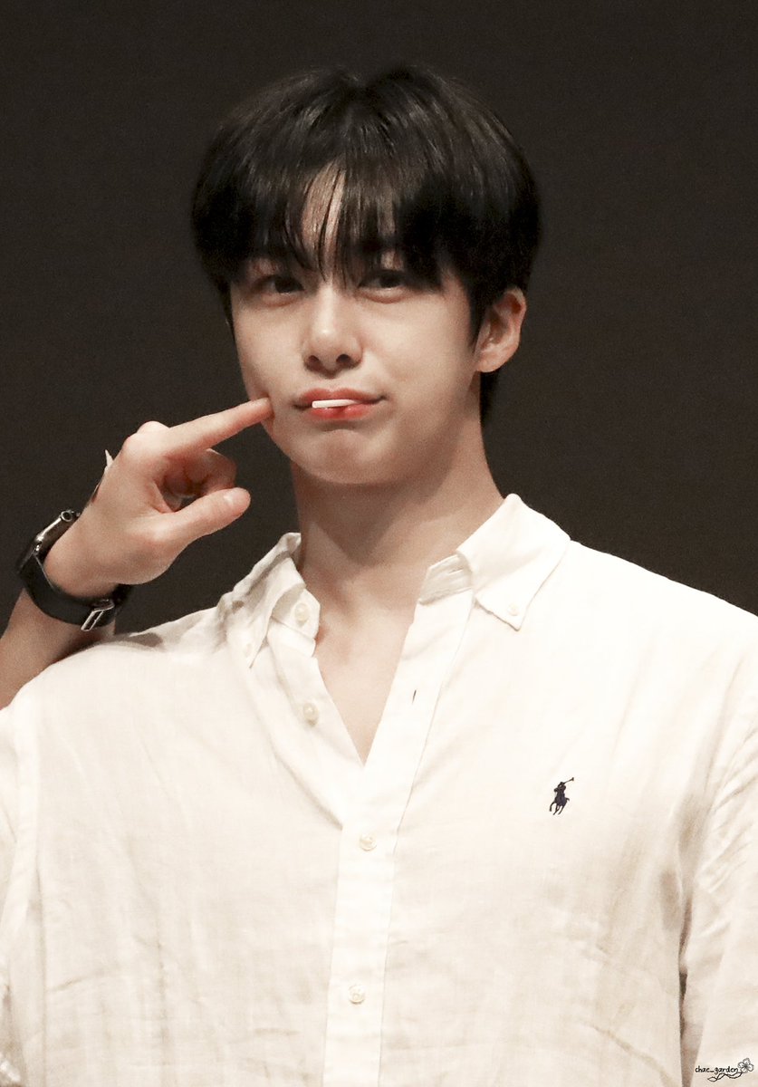 내첫사랑 형원아 생일 축하해 
우리 앞으로도 오래오래 같이 행복하자 💚

 #HBDtoHYUNGWON
 #다정함이내린겨울_형원데이