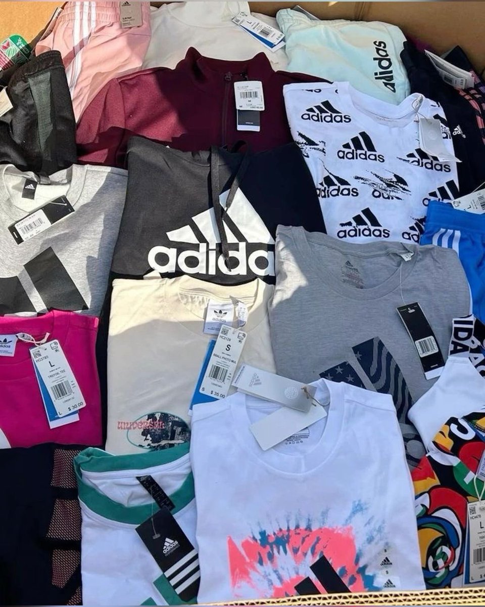 Johnson43065's tweet photo. Brand New clothing available at affordable prices they are all new mixed sizes and colors;click the link on my bio to message.
Thanks 🙏 https://t.co/J9t0oj1KS2