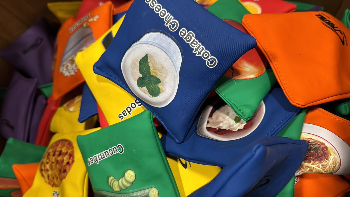 JodysAPE's tweet photo. Today we played @supermarktsweep . Using nutrition BBs from @SchoolSpecialty . Ss had 'baskets' & a balanced plate shopping list. BBs all over the room. They raced against the clock to find everything on their list. #ape #adaptedpe #adaptedphysed #pe #physed #physicaleducation https://t.co/vGtLEyoWT2
