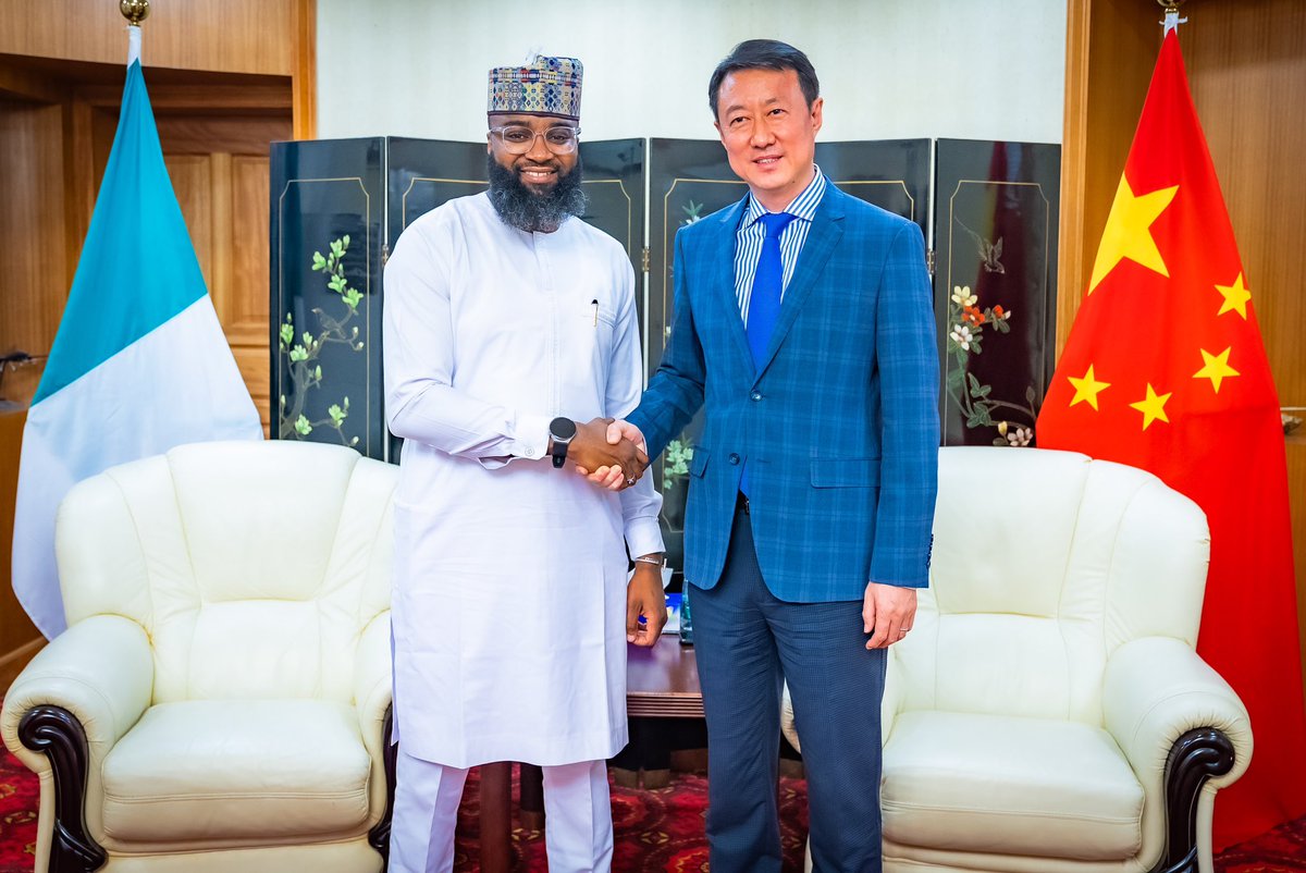 KSHalilu's tweet image. Collaboration is the key to #InfinitePossibilities — a principle I reaffirmed during my visit to H.E. Ambassador @YDunhai at the Chinese Embassy.

Guided by President @officialABAT’s vision for sustainable industrialization, our discussions explored @NASENIHQ’s initiatives in…