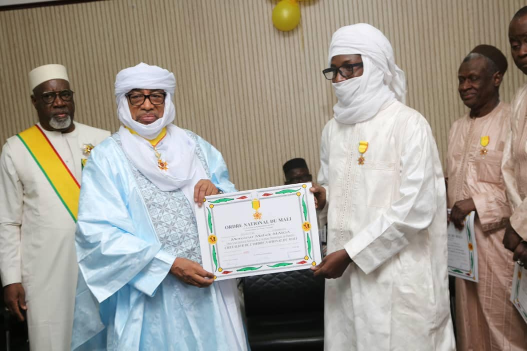 ISOC MALI, le chapitre malien d'Internet Society (@isocml) on Twitter photo <a href="/isocml/">ISOC MALI, le chapitre malien d'Internet Society</a> a été honoré par la décoration de 2 de ses membres comme #CHEVALIER DE L'ORDRE NATIONAL. Il s’agit de Mamadou Diallo Iam Membre fondateur d’#ISOCML & <a href="/MalickMAIGA4/">Malick MAIGA</a>, Pdt de la Commission Projet d’#ISOCML
Merci aux autorités pour cette reconnaissance méritée
<a href="/VictorNdonnang/">Victor Ndonnang</a> <a href="/isocml/">ISOC MALI, le chapitre malien d'Internet Society</a> a été honoré par la décoration de 2 de ses membres comme #CHEVALIER DE L'ORDRE NATIONAL. Il s’agit de Mamadou Diallo Iam Membre fondateur d’#ISOCML & <a href="/MalickMAIGA4/">Malick MAIGA</a>, Pdt de la Commission Projet d’#ISOCML
Merci aux autorités pour cette reconnaissance méritée
<a href="/VictorNdonnang/">Victor Ndonnang</a>