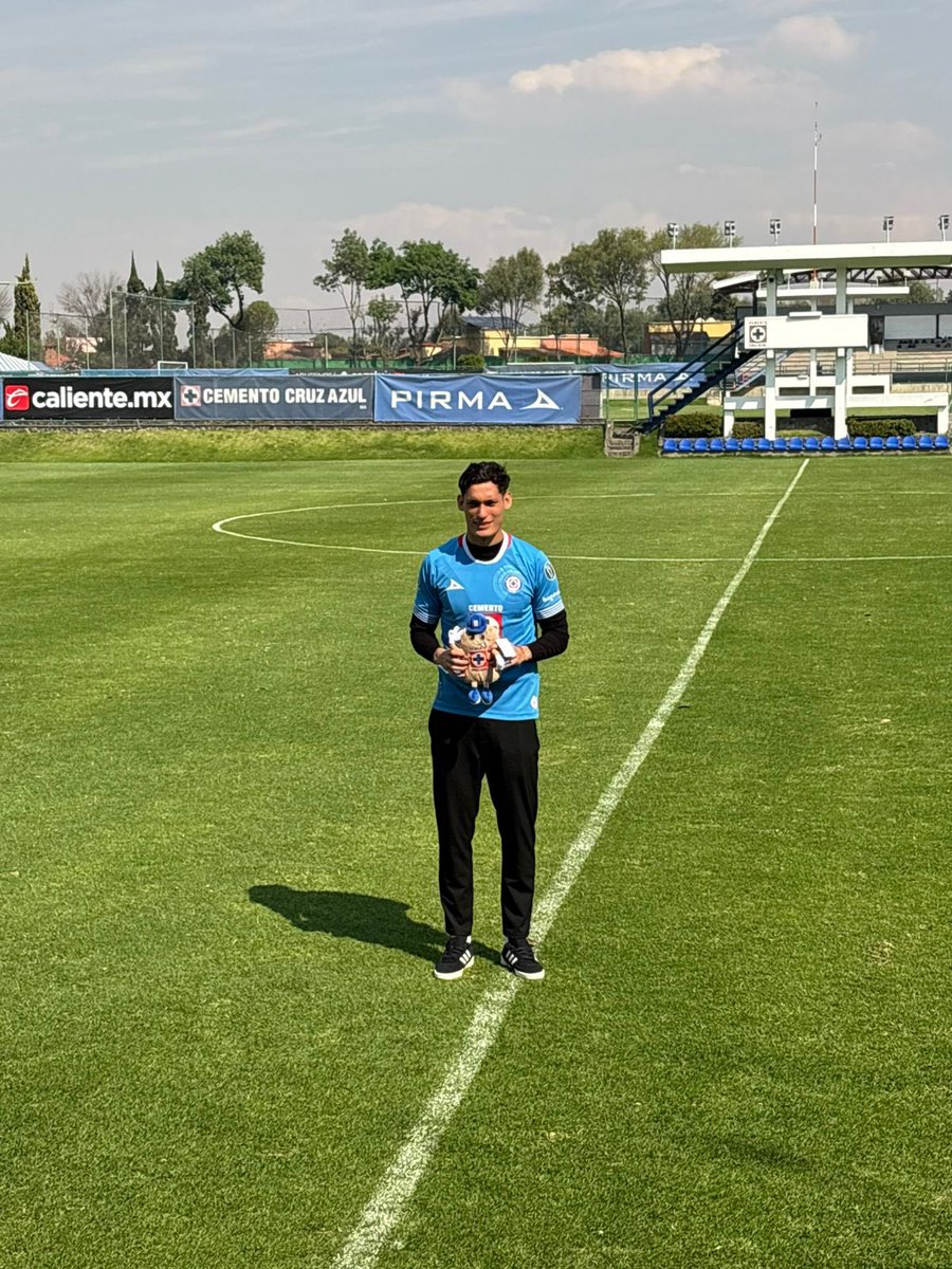 Iván Alonso y Toño Reynoso presentan a Jesús Orozco Chiquete de manera oficial. 

Como lo adelantamos usará el #5️⃣ con La 🚂

<a href="/TVCDeportes/">TVC Deportes</a>