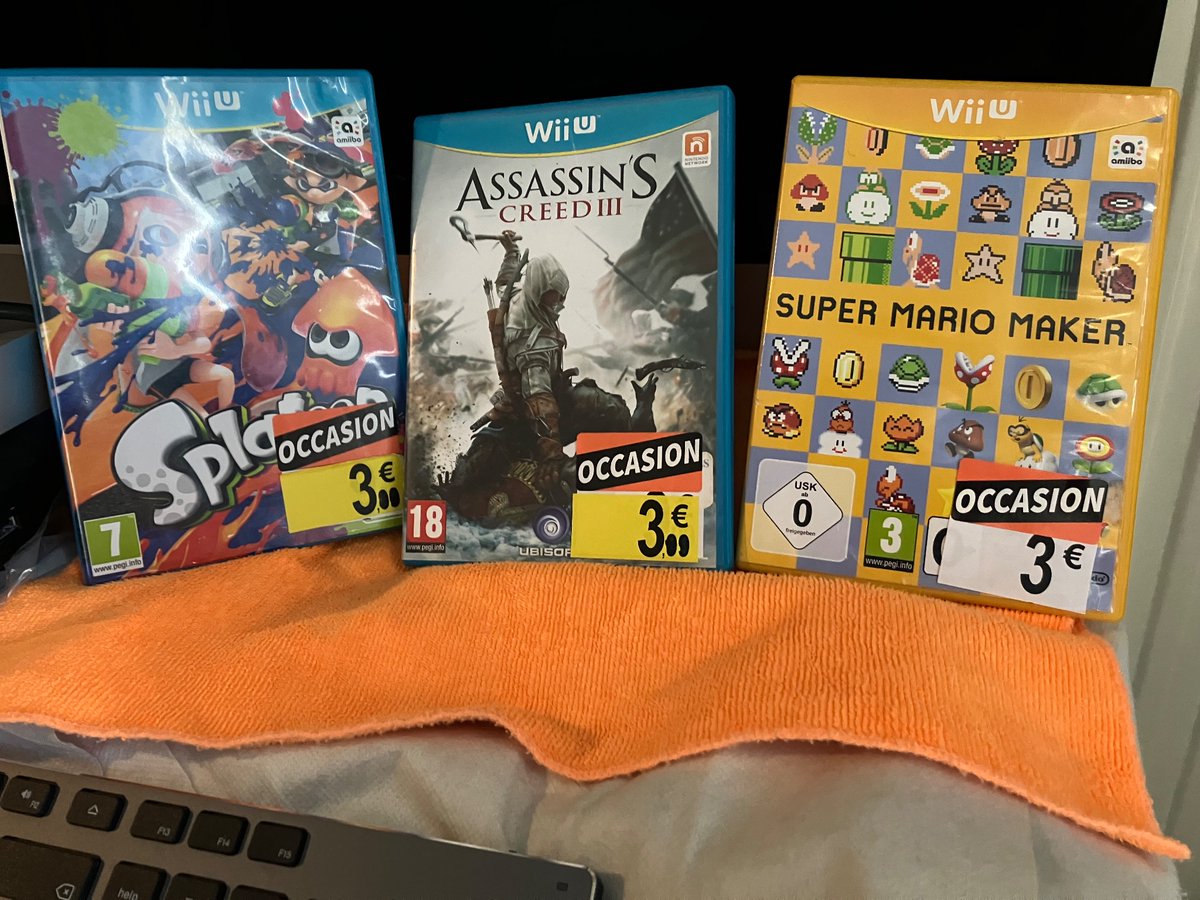 knil999's tweet photo. #collection #WiiU #claviermac #bonsprix
3 jeux WiiU pour 9 euros en tout, 3 euros par jeu quoi! J’ai enlevé les étiquettes et bien nettoyer les jaquettes.
Et un clavier T’NB en aluminium pour Mac à seulement 25 balles, on est bien ou pas??!! 🤩 https://t.co/YrB4hBYi8q