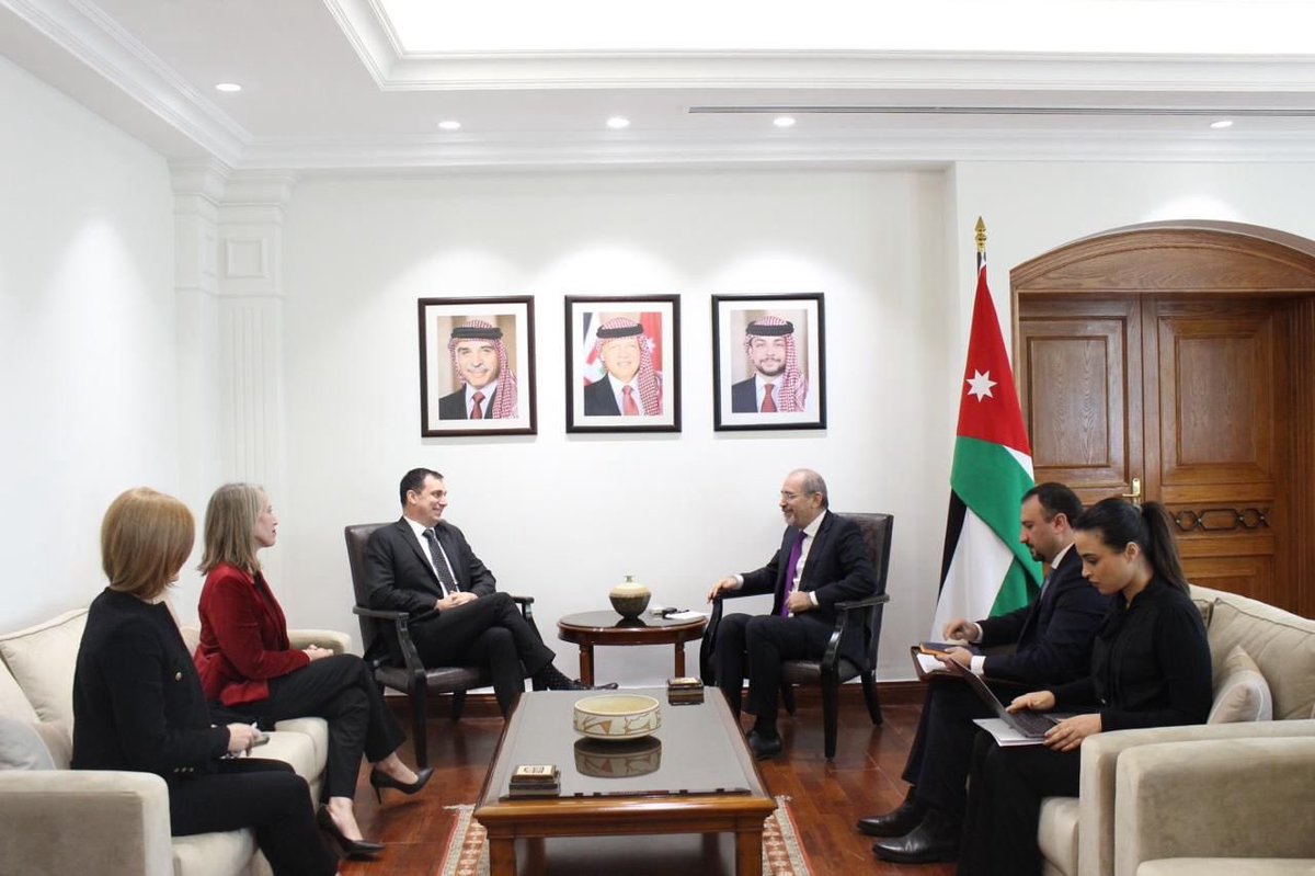 UN Security (@undss) on Twitter photo USG Michaud was honoured to meet HE Deputy Prime Minister and Minister of Foreign Affairs & Expatriates
<a href="/AymanHsafadi/">Ayman Safadi</a> while in Jordan. They discussed the sustained partnership between the <a href="/UN/">United Nations</a> and Jordan on the safety and security of humanitarian workers in #Gaza and the region. USG Michaud was honoured to meet HE Deputy Prime Minister and Minister of Foreign Affairs & Expatriates
<a href="/AymanHsafadi/">Ayman Safadi</a> while in Jordan. They discussed the sustained partnership between the <a href="/UN/">United Nations</a> and Jordan on the safety and security of humanitarian workers in #Gaza and the region.