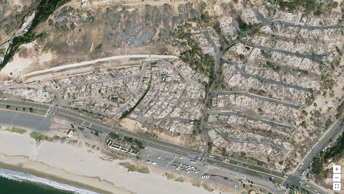 KevinHolbert's tweet photo. The way the fire jumps from one area to another, completely destroying some areas, and skipping over others is mind boggling.  Took me a while but I found a recent satellite image of the devastation.  First observation, The Palisades Bowl Mobile Home Park, every unit destroyed.🧵 https://t.co/jE3mfzgMtI