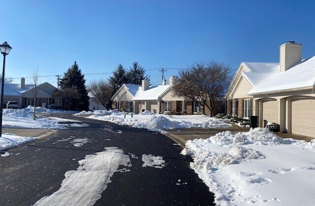 ECHomeKy's tweet photo. We’re so lucky to have a maintenance team that truly goes above and beyond! ❄️ From clearing roads to shoveling snow, they make sure our residents can safely get out and enjoy life! 🌨️ 

Want to learn more about life at Episcopal Church Home? Visit us: https://t.co/8TOMYKde3C https://t.co/n4I3TPdxxz