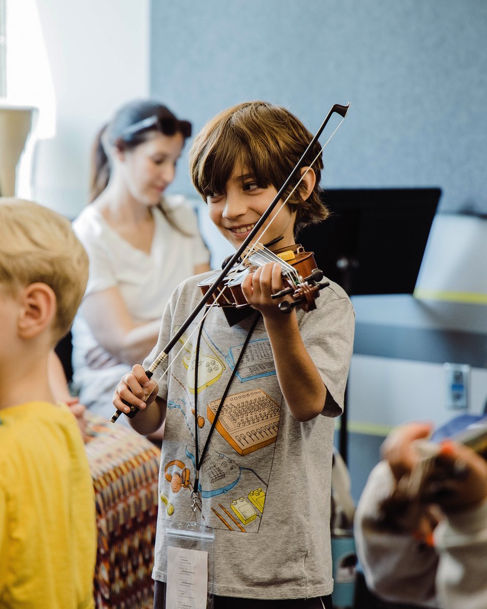 OmaConservatory's tweet photo. Mark your calendars, Omaha! Suzuki Institute sign up starts Thursday 😎

We have full-day offerings for three groups of campers: Pre-Orchestra, Junior Orchestra and Intermediate Orchestra. Students are placed based on their progress in the Suzuki curriculum! https://t.co/yZtlQgGVZc