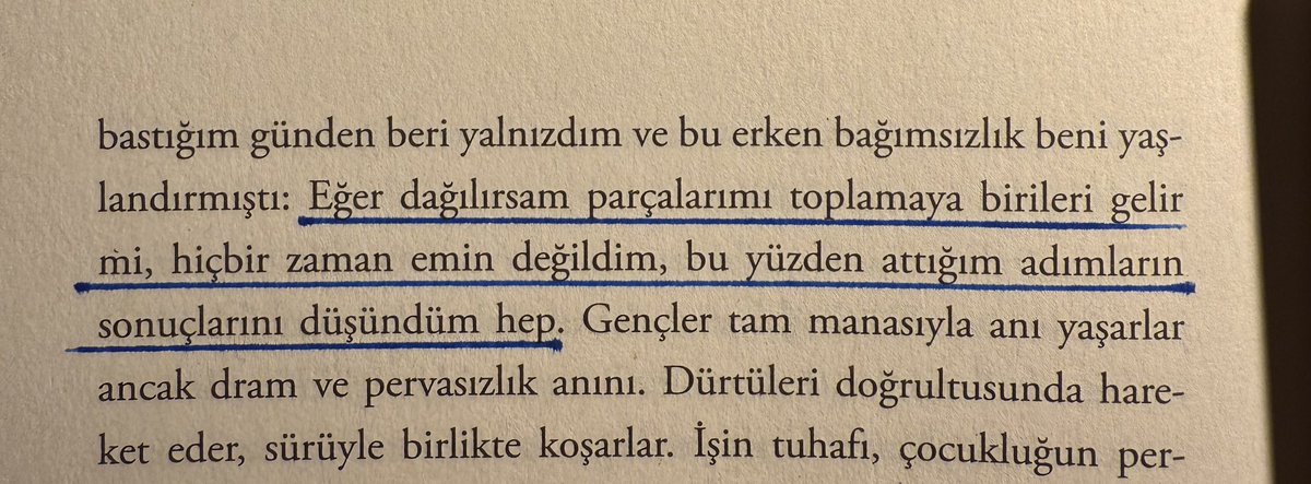 busranurhonca's tweet photo. dağılınca, kendisinden başka toparlayacak kimsesi olmayanlar. https://t.co/hucICWwNSL