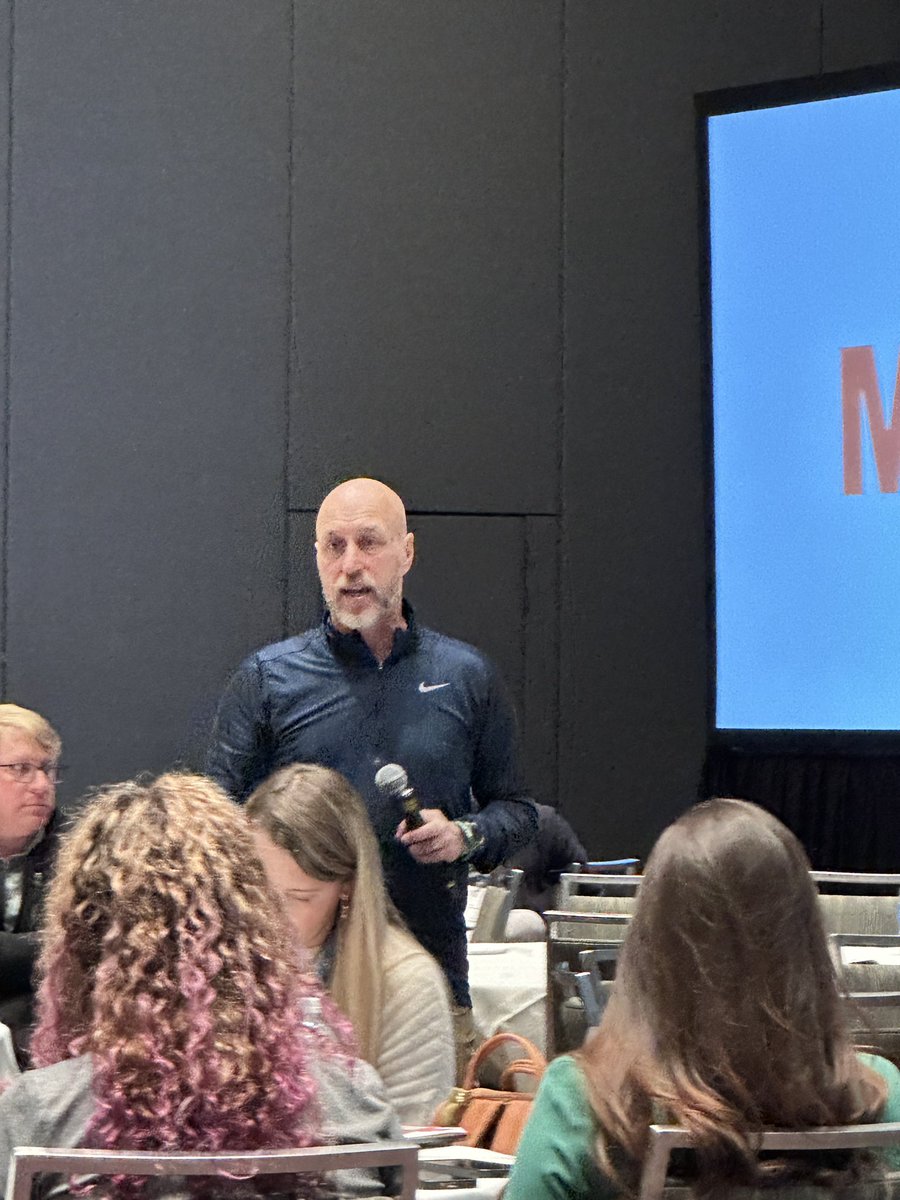 Working in technology this resonates on so many levels 
Helpful > Help Desk #FETC <a href="/Joe_Sanfelippo/">Joe Sanfelippo</a>