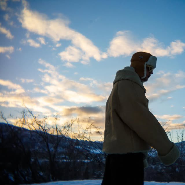 ComplexMusic's tweet image. just chillin ❄️ @justinbieber