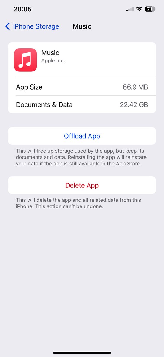lurch_282's tweet photo. @AppleSupport how come my Apple Music takes up so much memory? I don’t have any songs downloaded to the phone? https://t.co/8S5Jt1gK8X