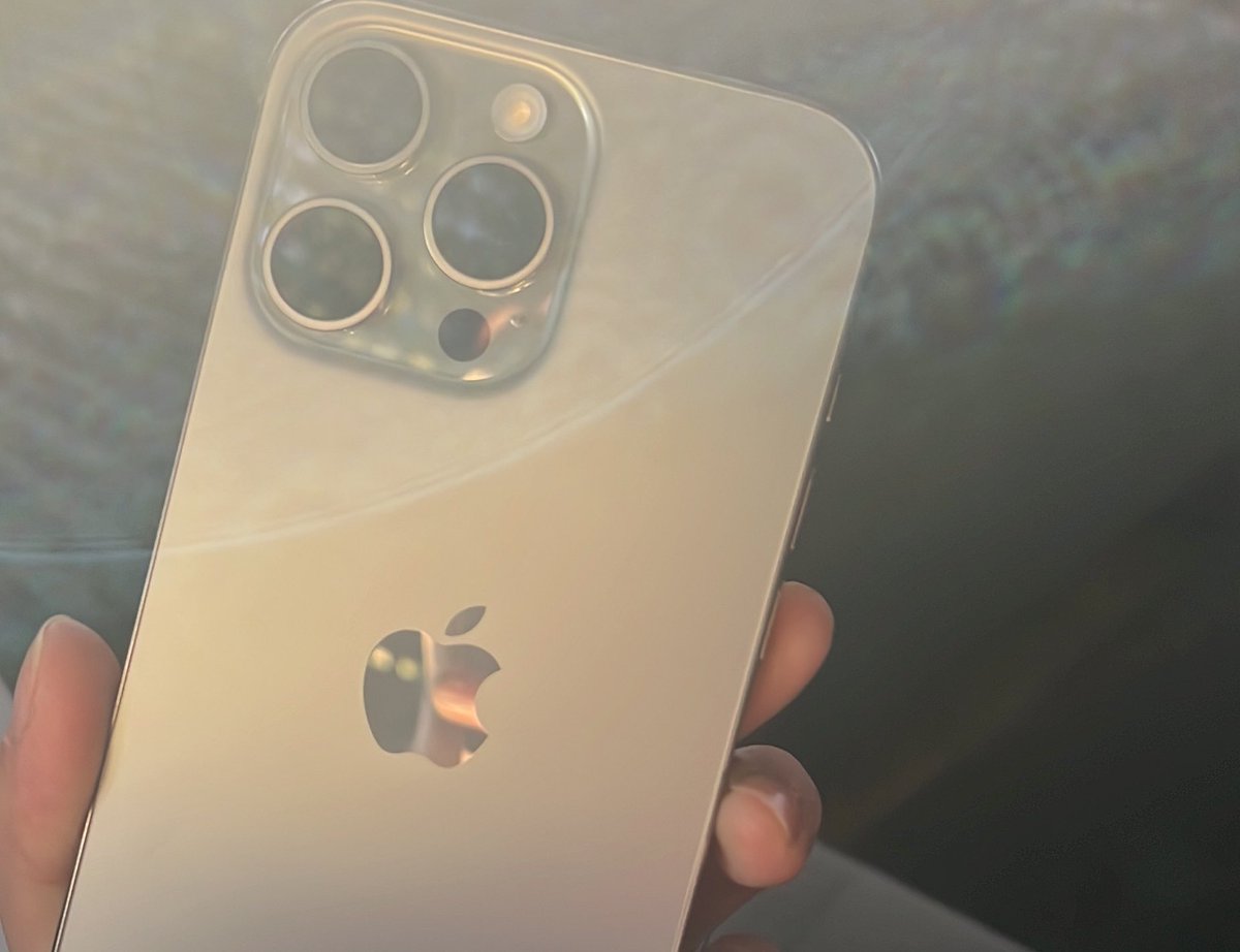 Have a new i phone 🫶🏽✨