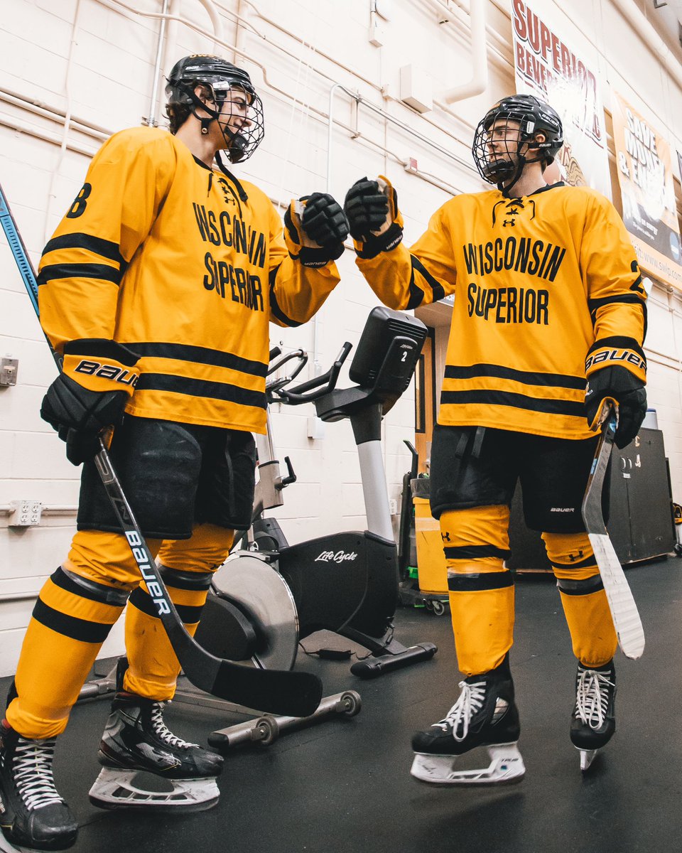 LawsonMcDonald_'s tweet photo. 5 years ago I was playing college hockey and decide to start posting on TikTok with my teammates.

Since then:
- 7 figures in brand partnerships 
- learned about business & marketing 
- started a clothing brand 
- worked with 15 NHL teams
- transitioned from athlete to entrepreneur 

Just wanted to share how this impacted me so more athletes can start!