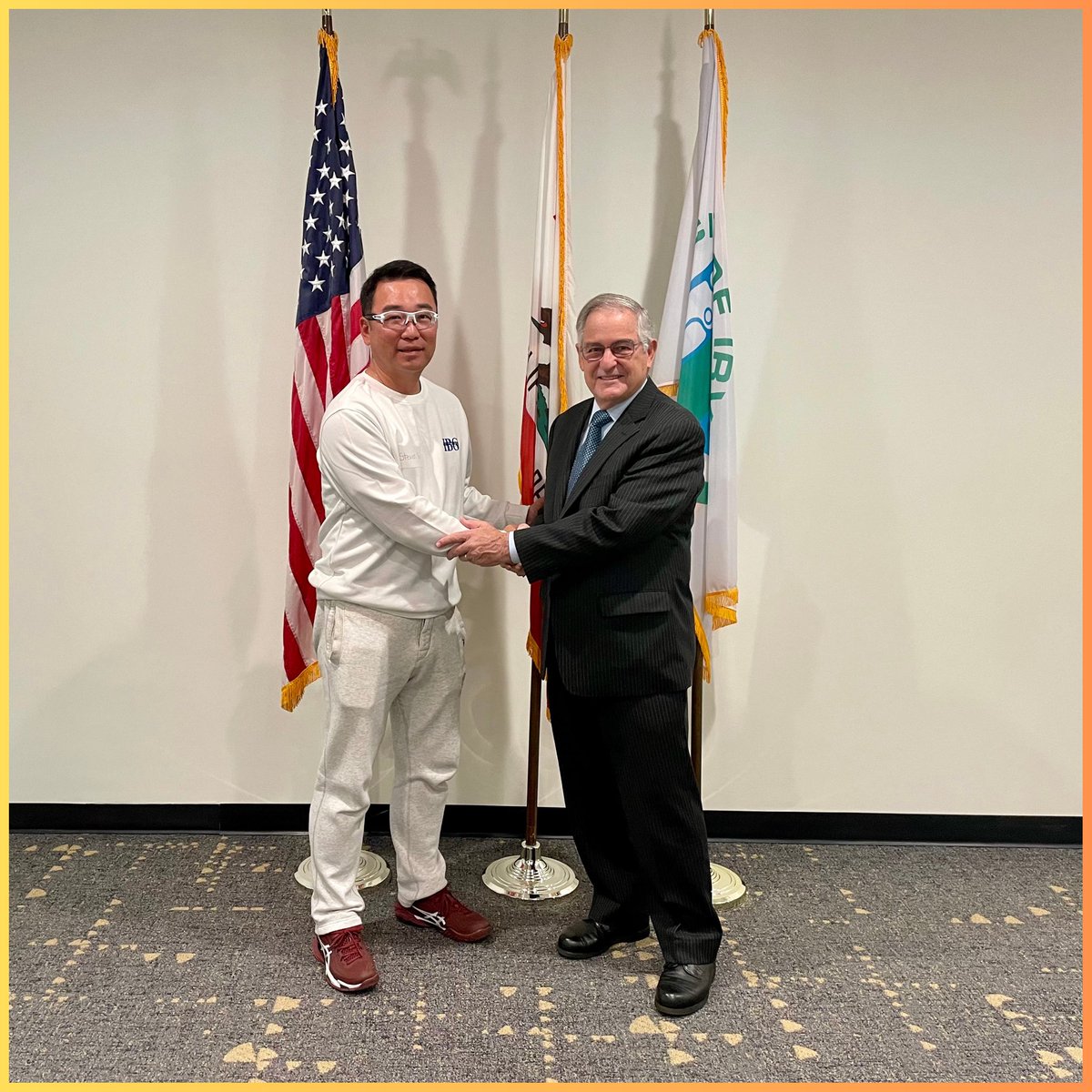 Mayor Larry Agran tweet media