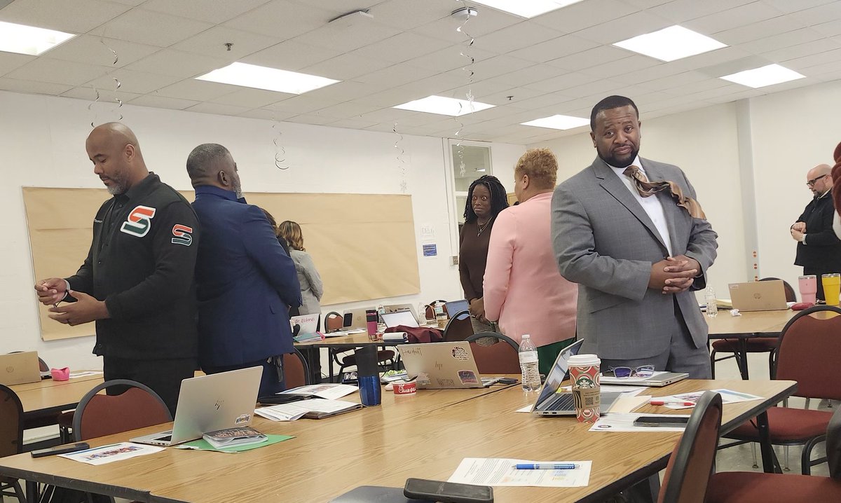 Brandi Smith tweet media