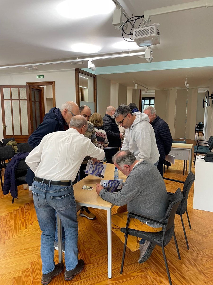 MoitoQueContar's tweet image. A pasada fin de semana, levamos Moito que contar a coñecer Noia. Queremos agradecer ao Concello pola acollida e a organización do acto.
🗓️Xa estamos preparando o seguinte, que será no Casino da Coruña, o 28 de xaneiro ás 18:00 horas coa organización da Asociación de Amas de Casa.