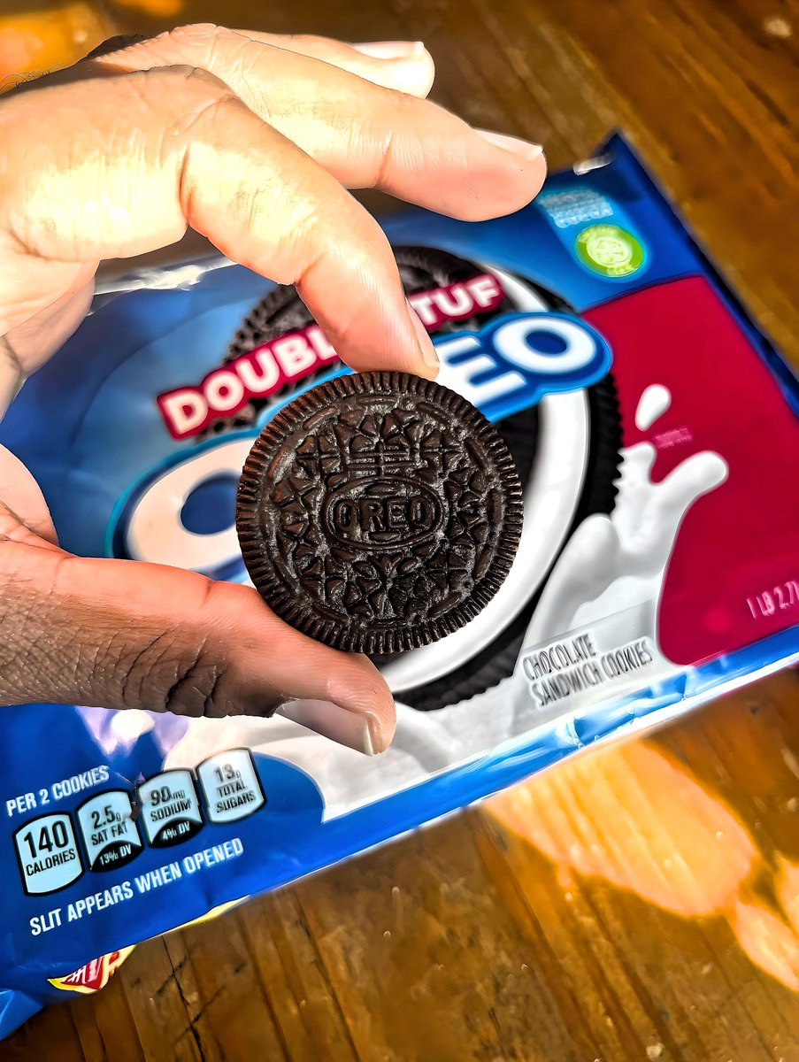 Oreo's tweet image. Tap, hold and load in 4K 😋