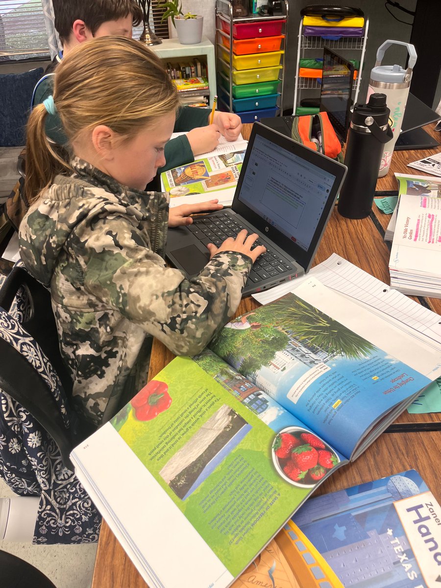 Our fifth graders have worked so hard to master the RACE strategy when analyzing texts. They provide incredible evidence with their responses! #growinggreatness #togetherwecultivate #todayincomal <a href="/Comalisd/">Comal</a>