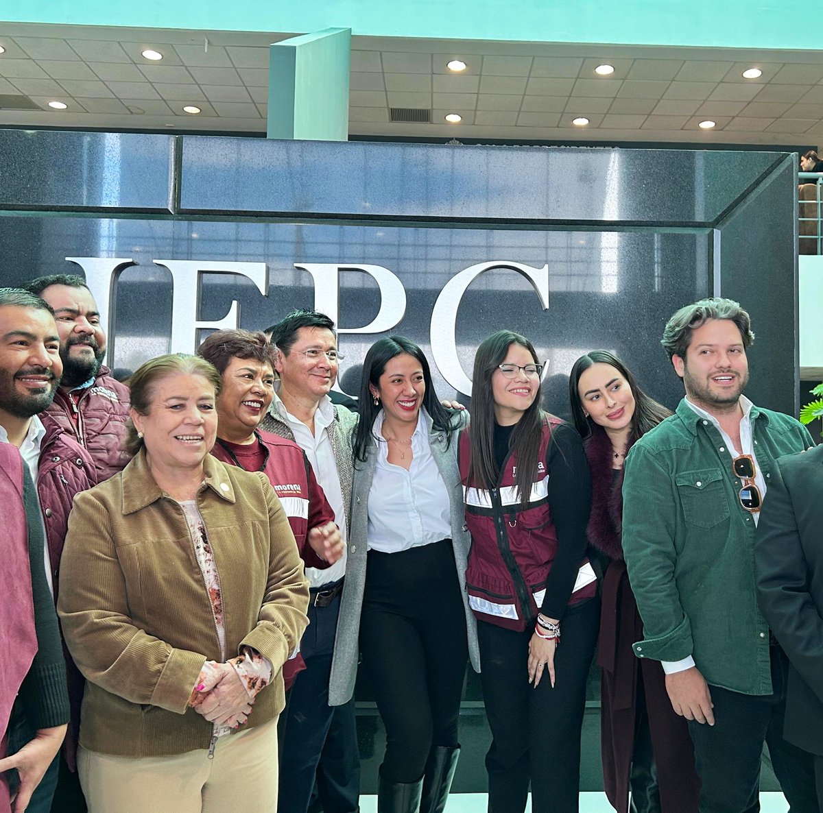 c_mont22's tweet photo. Con unidad y organización, en #Morena, #PVEM y #PT estamos listos para la elección local de este 2025.

¡Con la firma del convenio de coalición, la transformación de los 39 municipios de #Durango será una realidad! https://t.co/xYaxlxWVhU