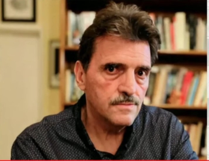 salusmeralmania's tweet photo. #EnriqueSerna
Este bastárdo, misógino de porquería, forma parte de los ataques sistemáticos a la presidenta.
Seguramente su madre nunca le enseñó el mínimo respeto a una mujer.
¡tipejo de mierda! https://t.co/0lSBaB1Rl7