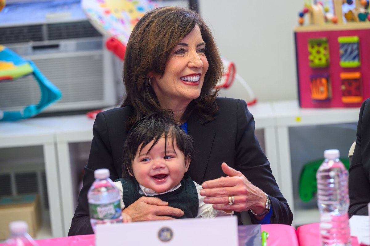 The Bridge Project (@bridgeprojectny) on Twitter photo Today, <a href="/GovKathyHochul/">Governor Kathy Hochul</a> unveiled her proposal to create the nation's first statewide baby allowance program. The BABY Benefit will provide thousands of low-income families with cash payments during pregnancy plus a $1200 allowance at birth.
This is HUGE š§µ Today, <a href="/GovKathyHochul/">Governor Kathy Hochul</a> unveiled her proposal to create the nation's first statewide baby allowance program. The BABY Benefit will provide thousands of low-income families with cash payments during pregnancy plus a $1200 allowance at birth.
This is HUGE š§µ