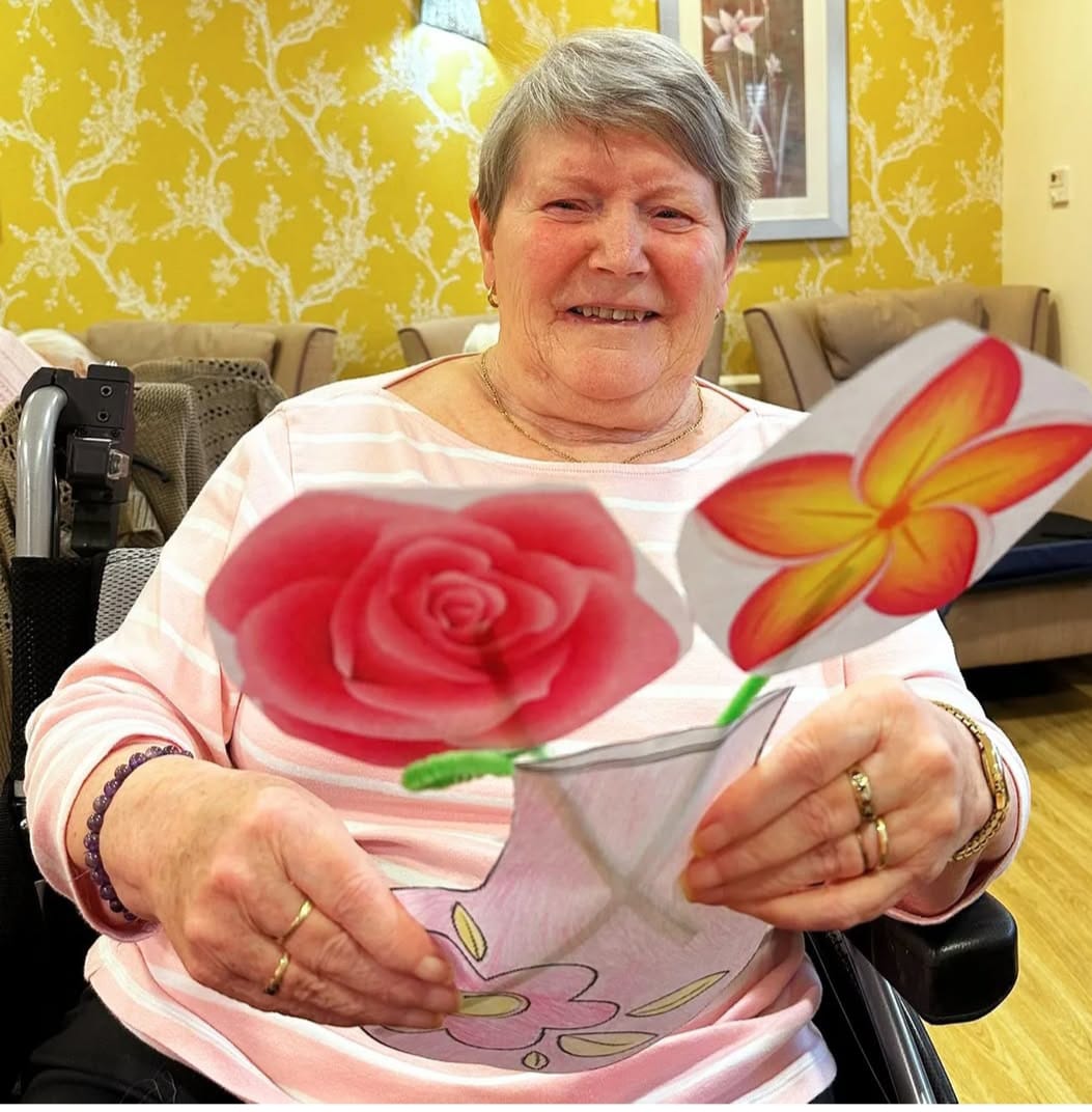 futurecaregroup's tweet photo. Arts and crafts sessions at Brook House are always a highlight for residents, offering much more than just a fun activity. These creative moments are especially beneficial for those living with dementia, helping to reduce anxiety and agitation while benefitting cognitive skills. https://t.co/prxpvwaCSB