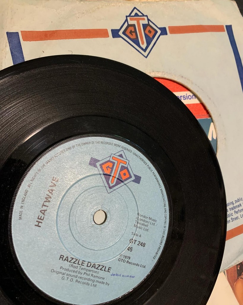 AFExploration's tweet photo. Heatwave - Razzle Dazzle (1979)

#45vinyl #heatwave #razzledazzle #1979 #1970s #70smusic #disco #soul #funk #7inch #gxml

Wordpress - https://t.co/SElYFiZEQj
Blogspot - https://t.co/5WcLQjei21 https://t.co/GO2OWrGzkD