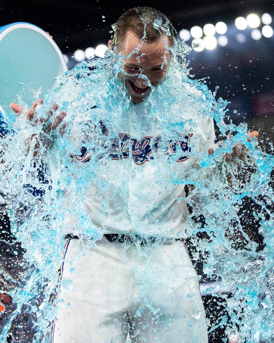 Tap, hold and load in 4k.