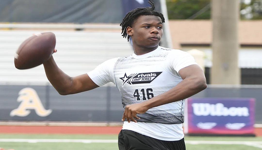 Transfer Season Off To A HUGE Start In Miami-Dade, Broward. larryblustein.com/news/transfer-…
<a href="/AHMADADAMS_/">Ahmad Adams</a> <a href="/Coach_TWhite24/">Coach T</a> @NChandler45 <a href="/FalconsFlanagan/">Flanagan Falcons Varsity Football</a> <a href="/JeremiahBap4/">Jeremiah Baptiste</a> <a href="/4gump___/">Daveon Black</a> <a href="/seniciovannjr/">senicio vann jr</a> <a href="/jonathanbuenojr/">Jonathan Bueno JR ★ ★ ★</a> <a href="/i_zay1/">Isaiah Calixte</a> <a href="/Nadeboyz/">Chaminade-Madonna Football</a> <a href="/BMac93WB/">Brian McCartney</a> <a href="/ahspatfootball/">American Heritage Football</a> <a href="/_MNVikings/">Miami Norland HS Football</a> <a href="/CoachJube/">Coach Jube Joseph</a> <a href="/chop_ortega/">coach chop</a>