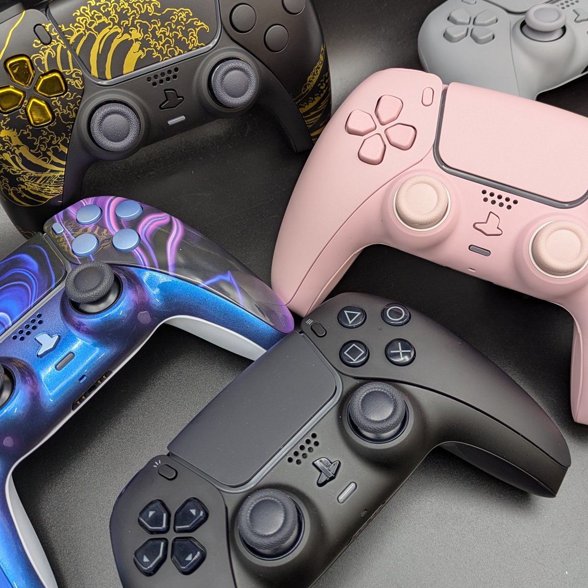_goatcustoms's tweet photo. From the design to the win screen, it’s all yours.
Get your perfect custom controller at GOAT Customs today. 🎮

🎯 https://t.co/yKqMmeyAwV

#GOATCustoms #GamingMadePersonal #Gamers https://t.co/Bw0lOWCYls