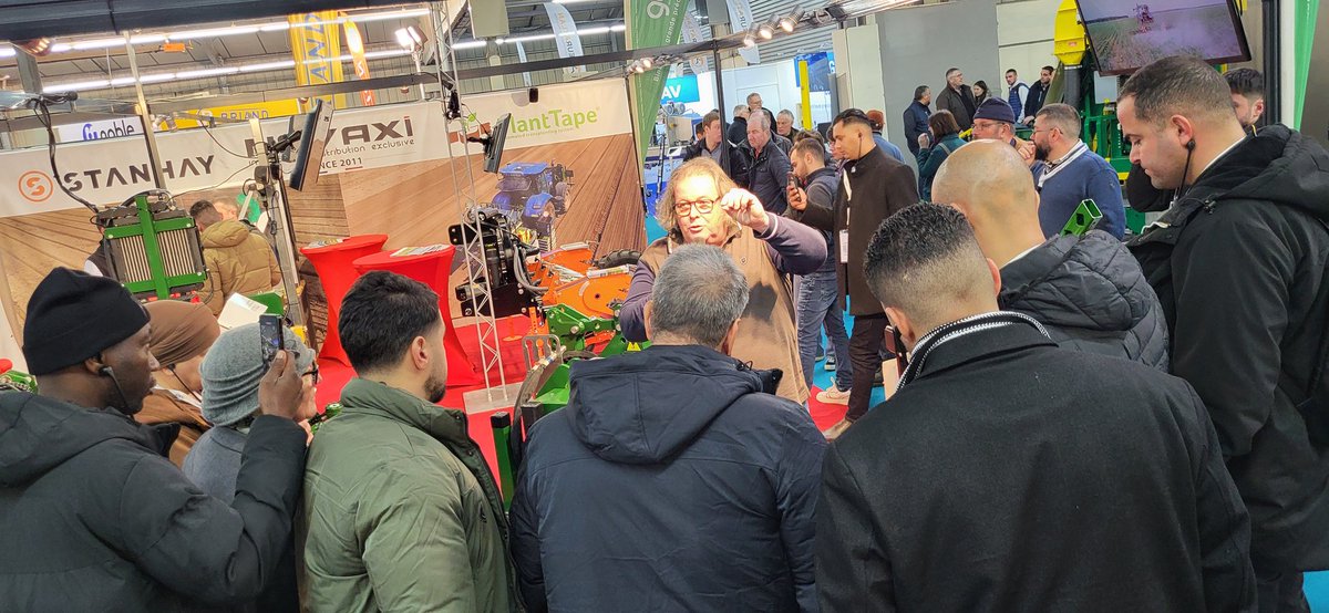 VEGEPOLYSVALLEY's tweet photo. Poursuite du # VIBE25 par des visites avec @naiotech @REDHorticulture et bien d'autres https://t.co/rZC8Xw426e