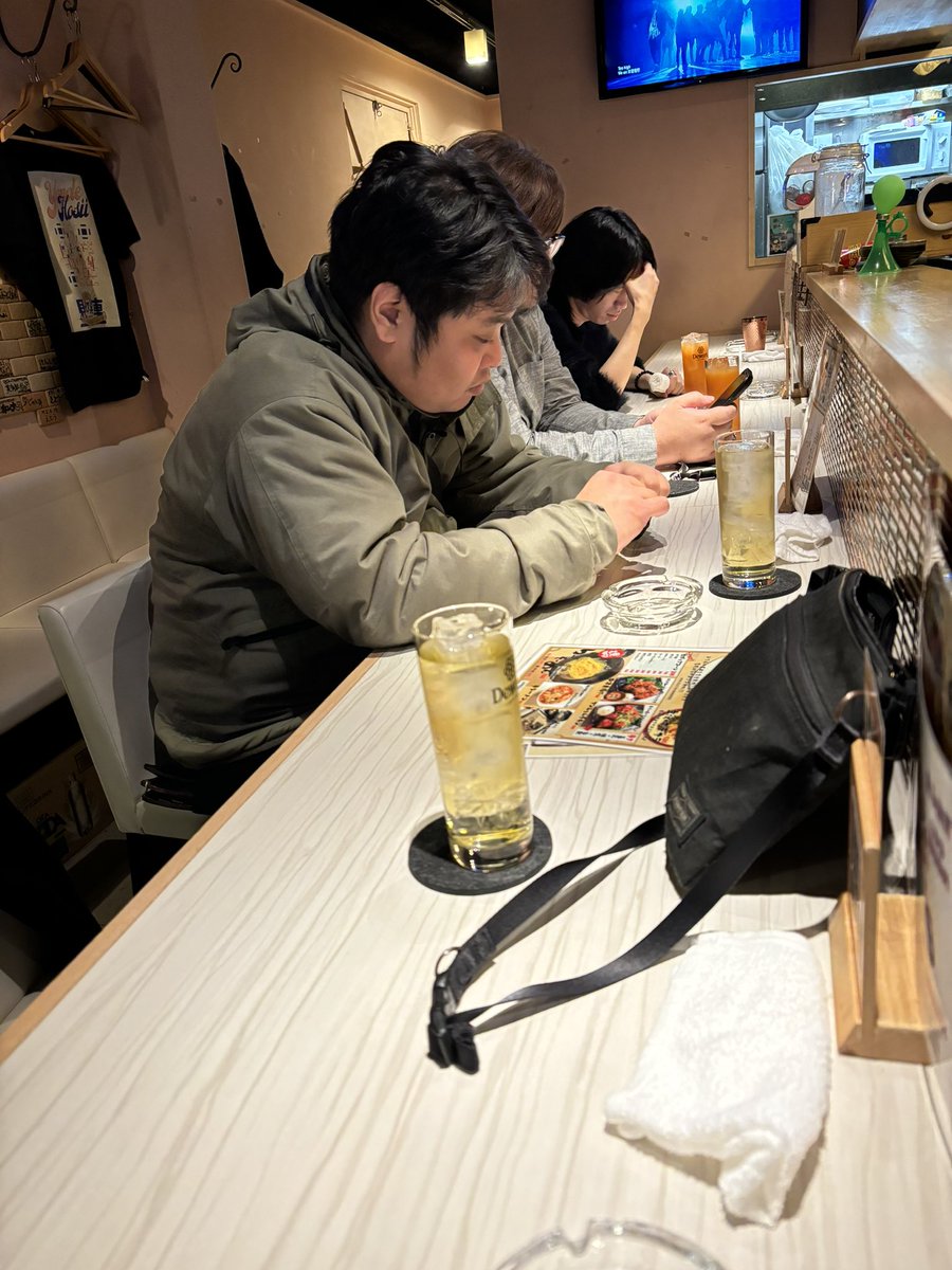 こーへー tweet media