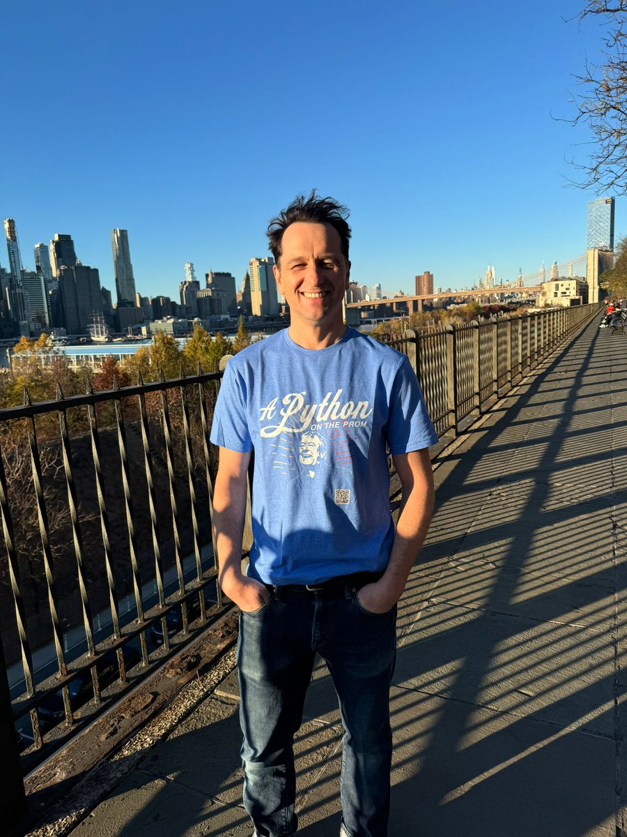 Matthew Rhys tweet media